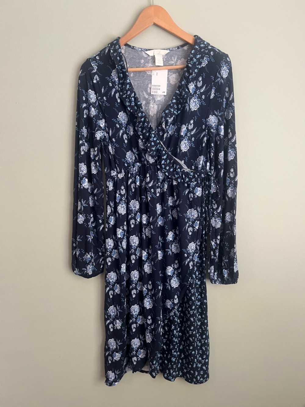 NEW H&M MAMA Maternity Wrap Dress Blue Floral Long Sleeve Medium NWT